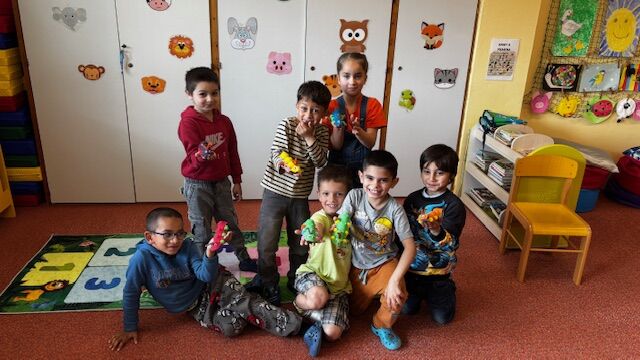 Život v trávě - vyrábíme housenky