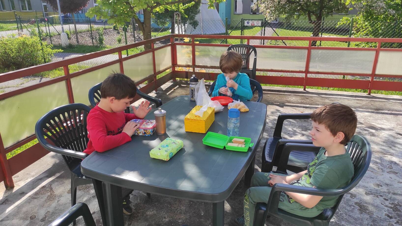 Výuka na školní zahradě pokračuje :) II.