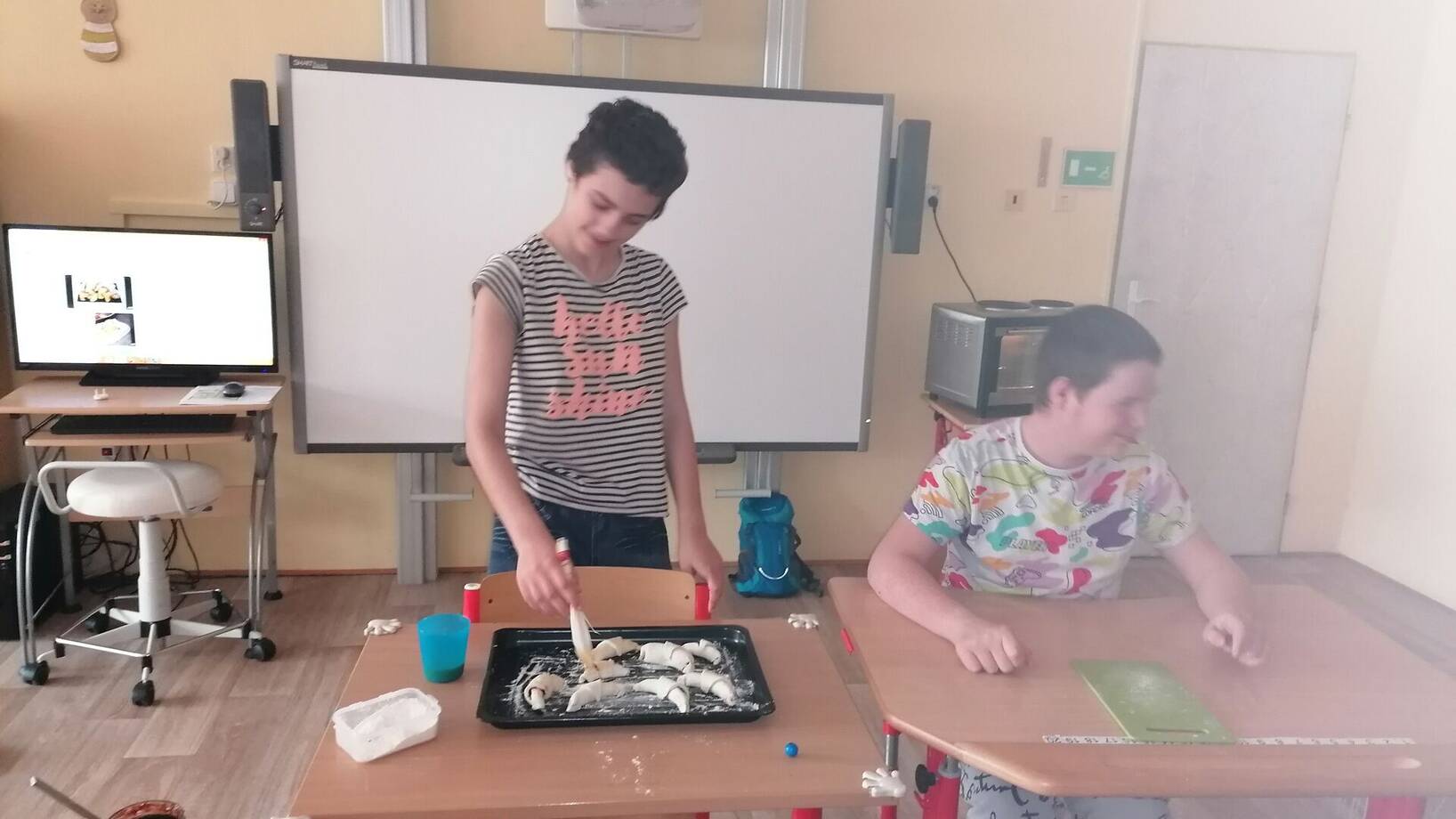 Pečení svatomartinských rohlíčků a pernícků