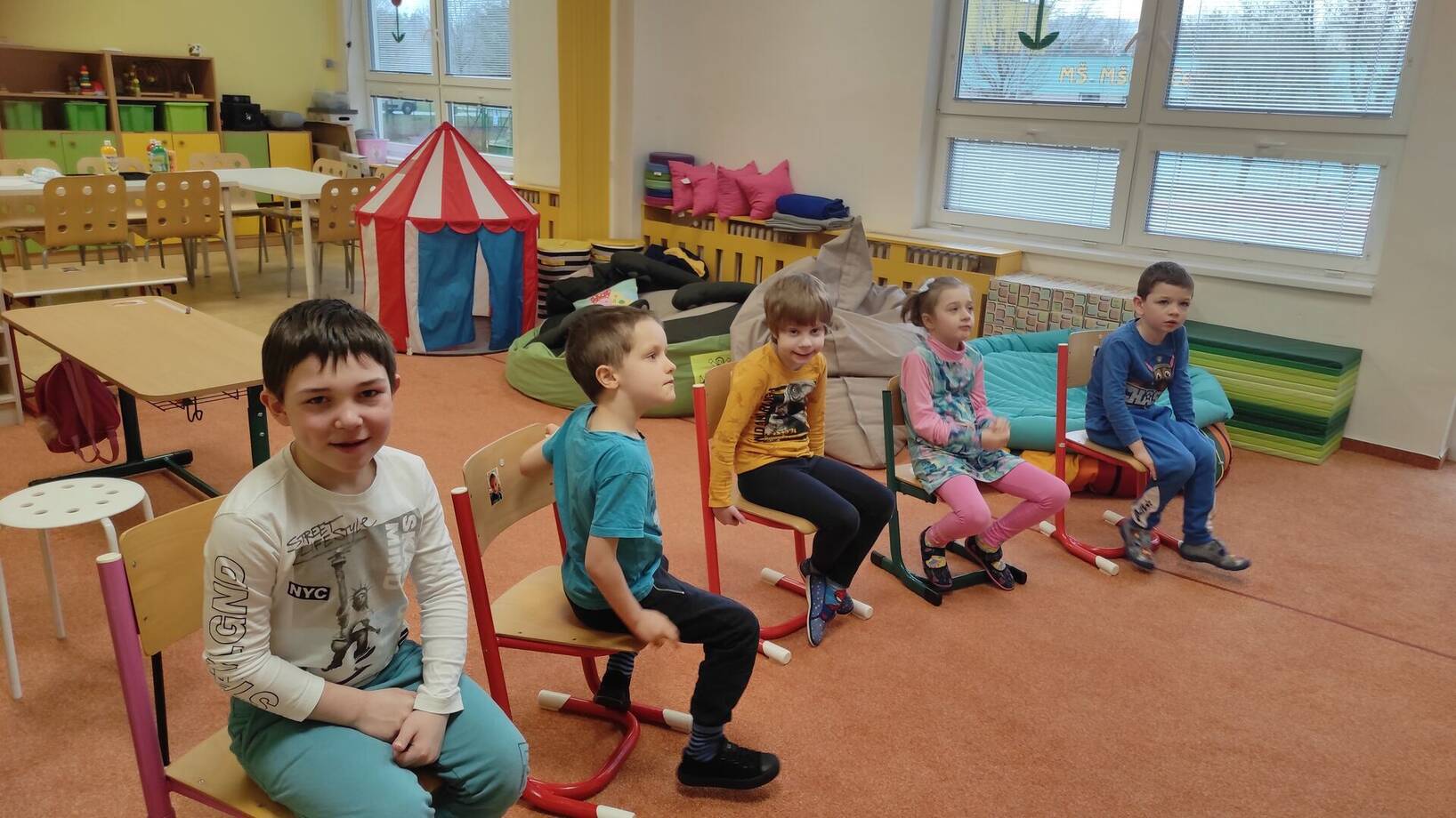 Třída plná žáků :)